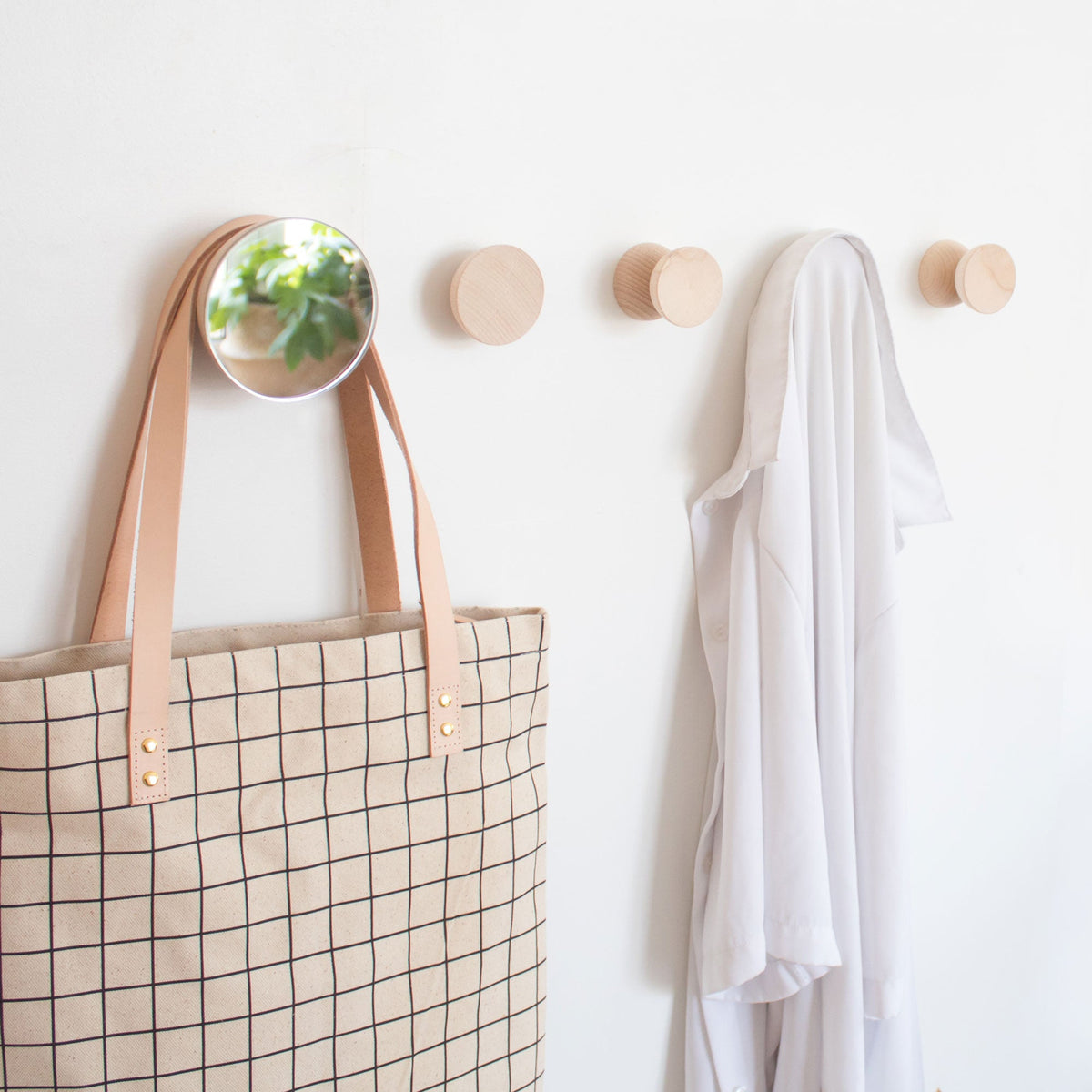 Round Beech Wood Wall Mounted Mirror Coat Hook-4