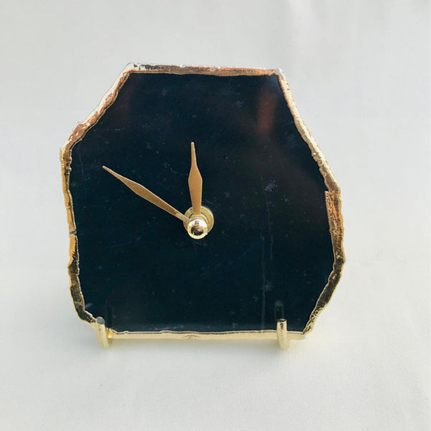 Black agate natural stone desk clock with electroplated metallic gold edges and modern brass hands
