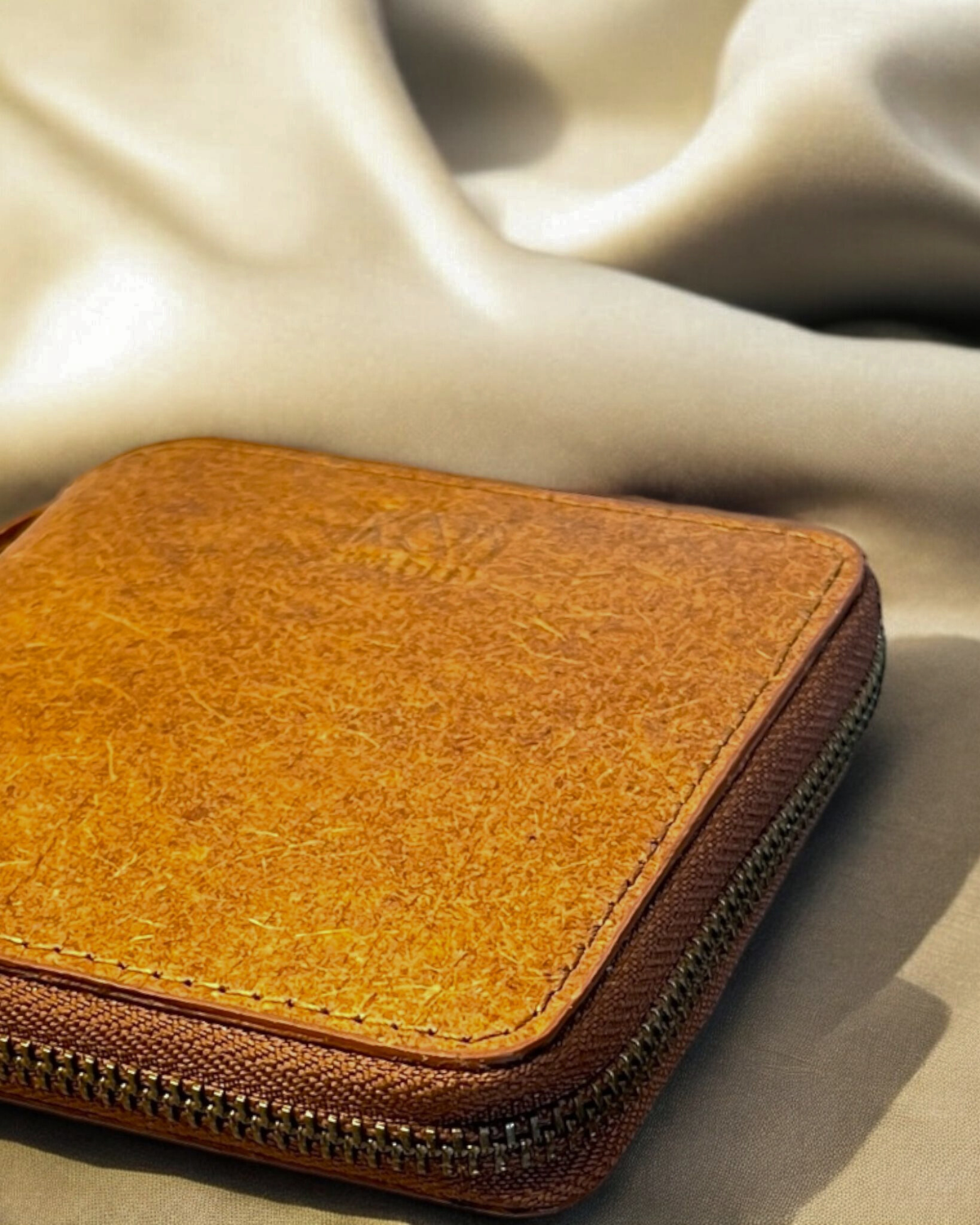 Kochi Small Zip Wallet | Coconut Leather-3