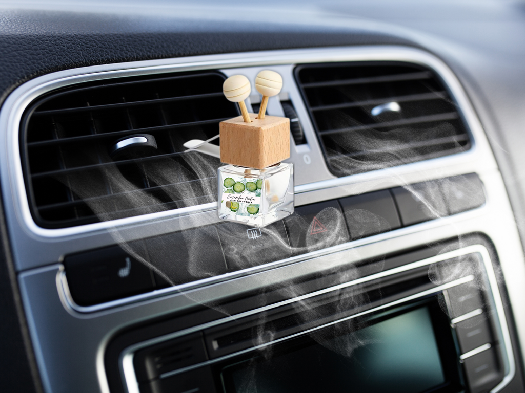 Clean and fresh minimalist vent car diffuser bottle with wooden cap and gift box