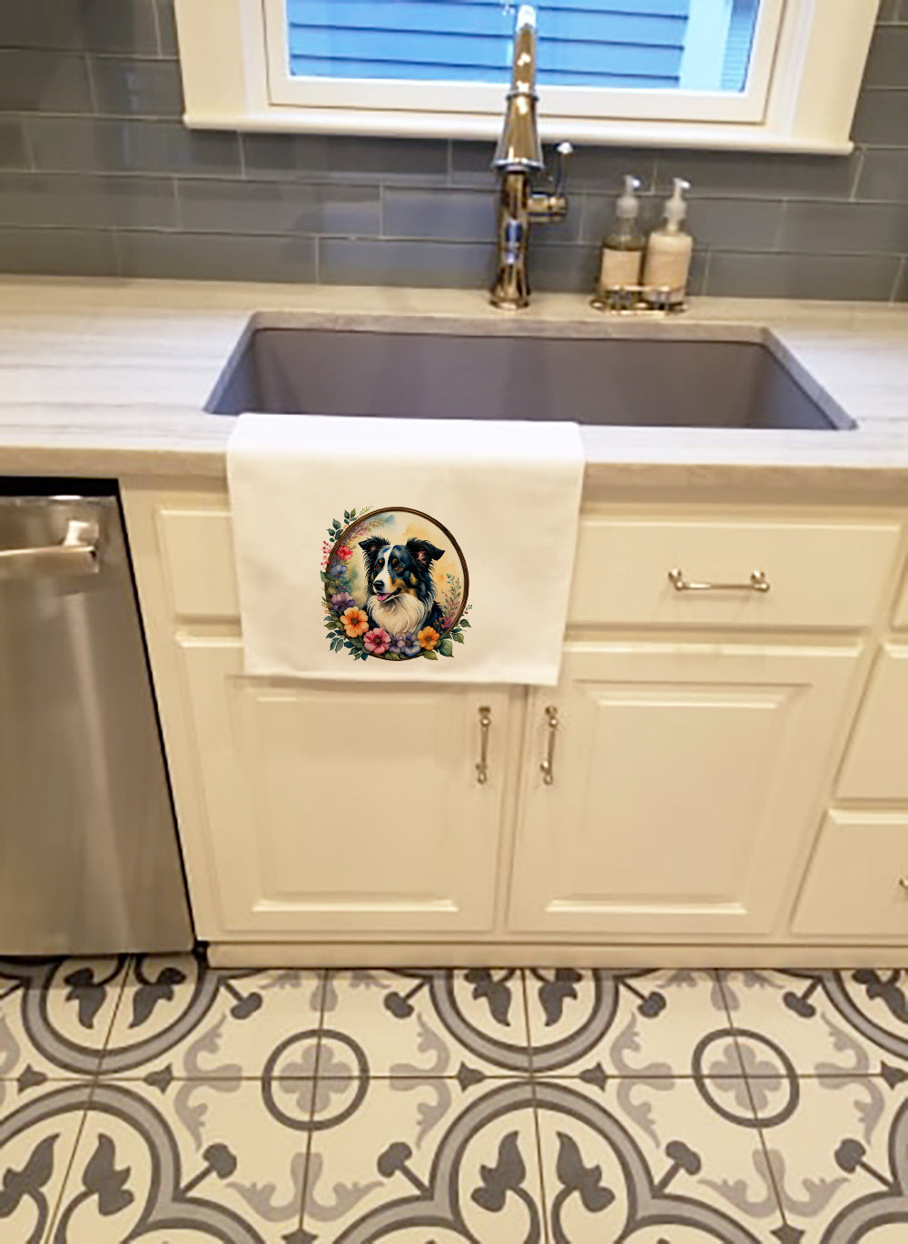 Border Collie and Flowers Kitchen Towel Set of 2-1