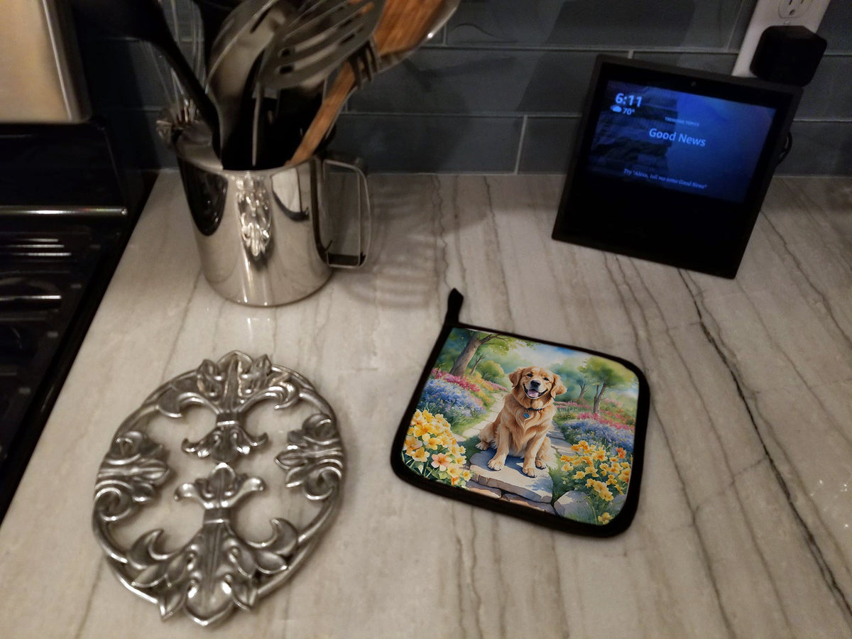 Golden Retriever Spring Path Pair of Pot Holders-2