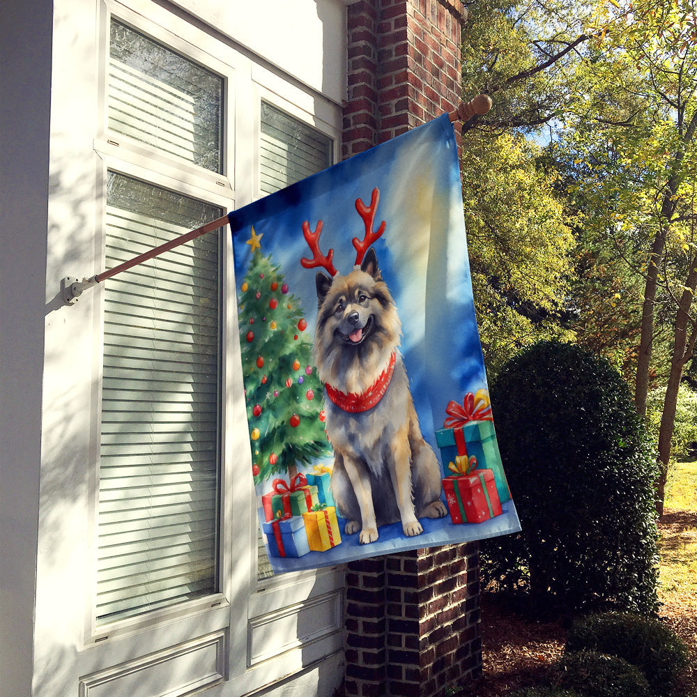 Keeshond Christmas Reindeer House Flag-1