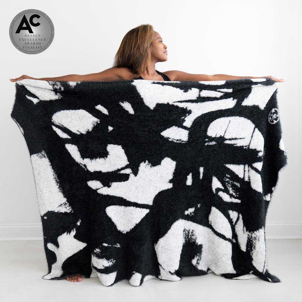 DREAM | JUMPER MAYBACH – WHITE WINDS-0