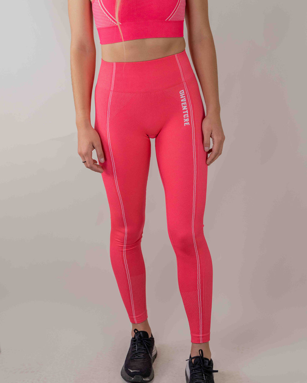 Women's high-waisted seamless gym leggings in breathable stretch fabric for summer workouts — view 3