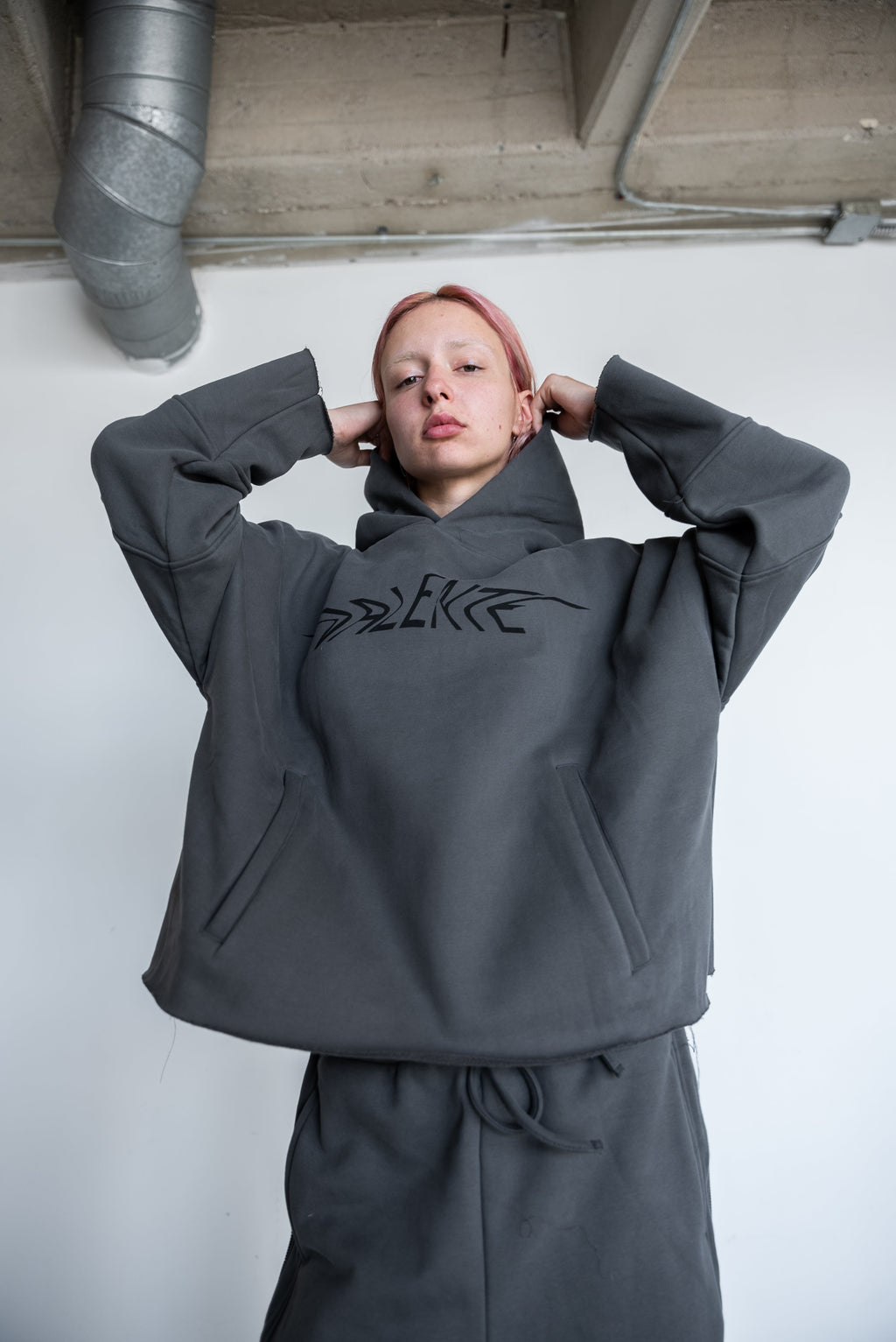 LOUNGE HOODIE-2