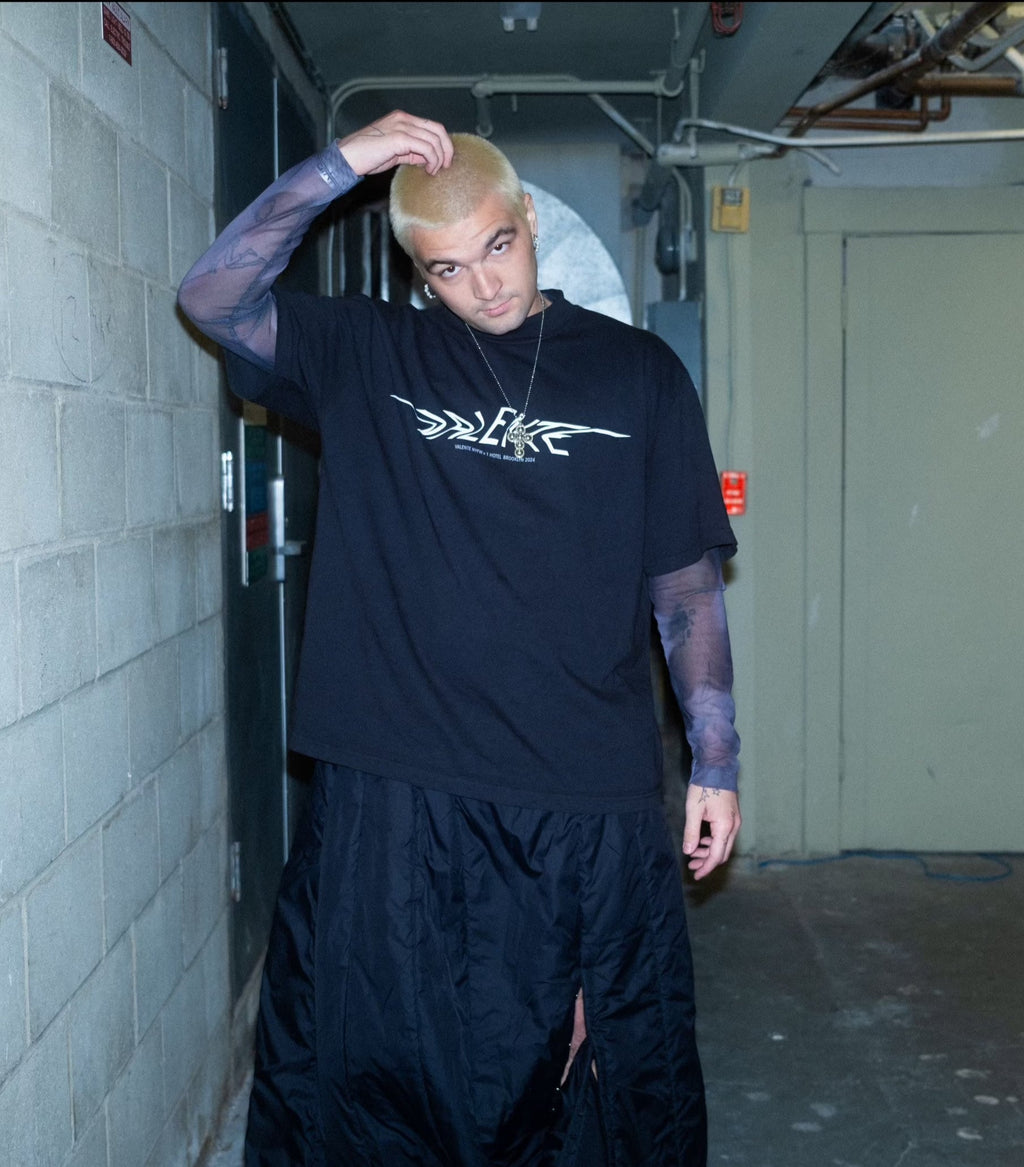 NYFW MOCK NECK TEE-1