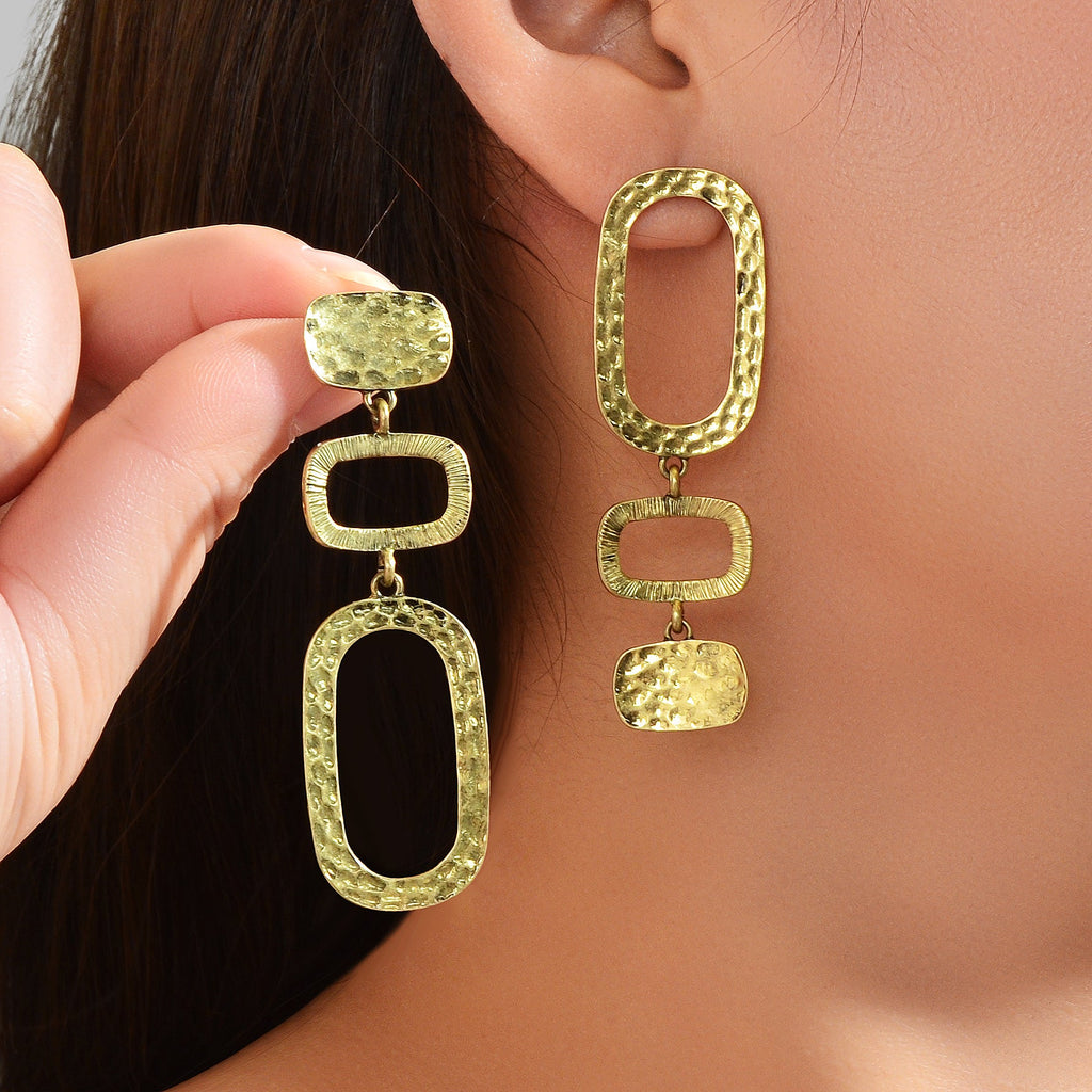 Square geometric dangle earrings featuring a minimalist metallic pendant design for daily office wear — view 3