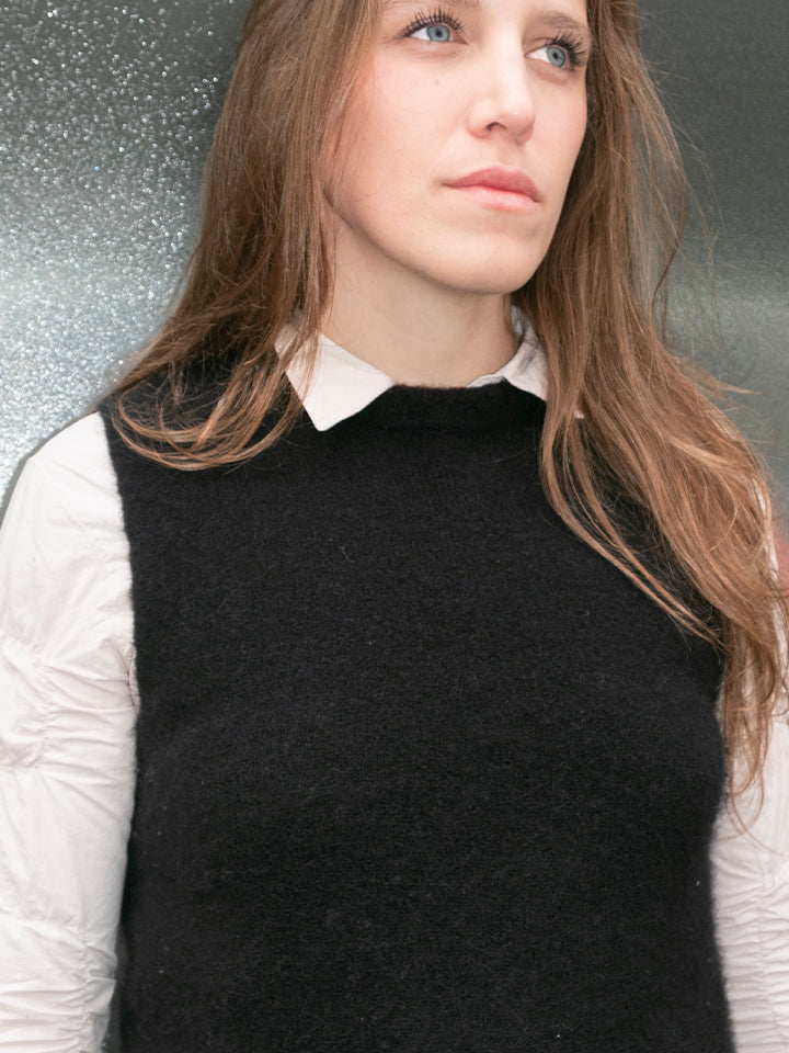 Filippa top smanicato in maglia-5