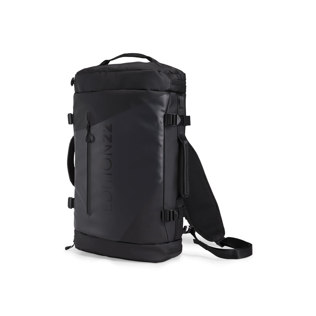 Signature duffle bag in modern urban style, 3-in-1 convertible backpack and travel carryall