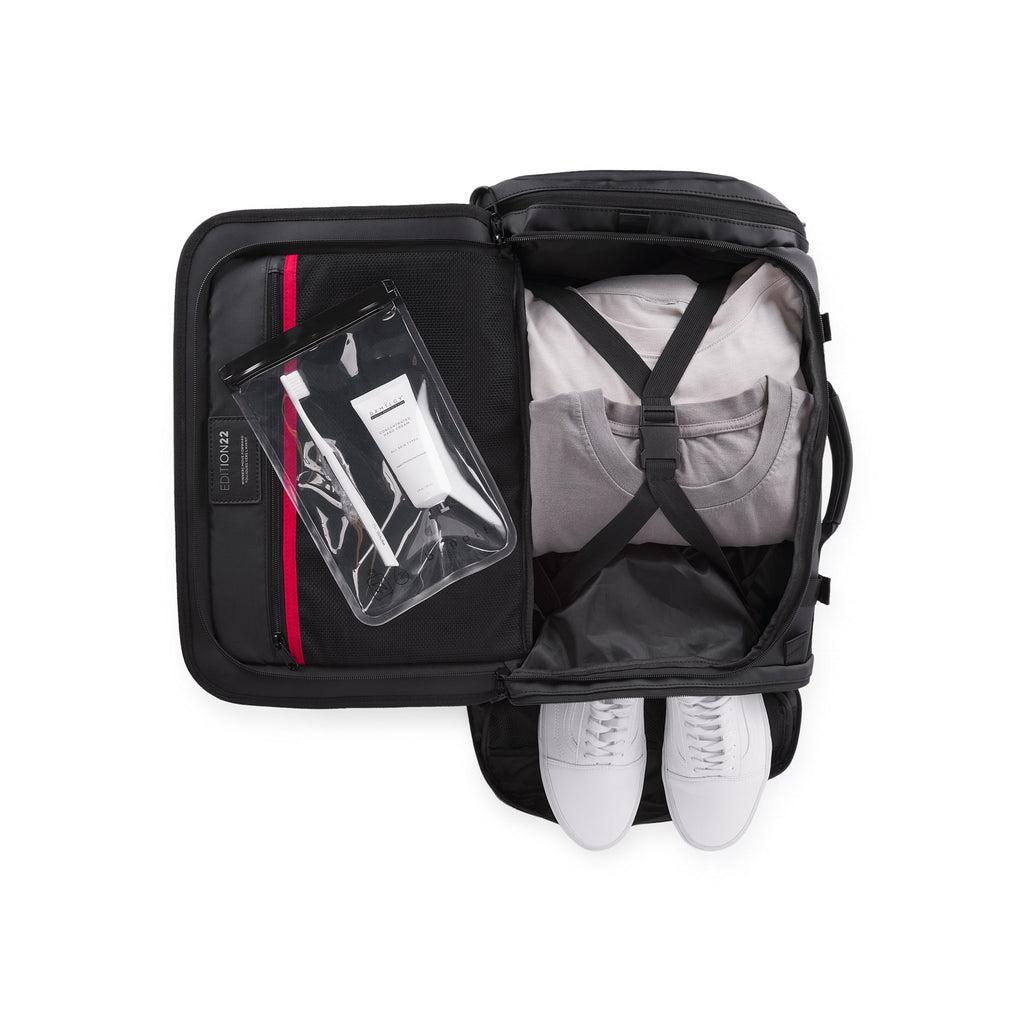 Signature duffle bag in modern urban style, 3-in-1 convertible backpack and travel carryall — view 3