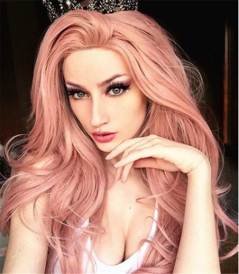 Long curly hair wig in synthetic wavy texture with center part for women