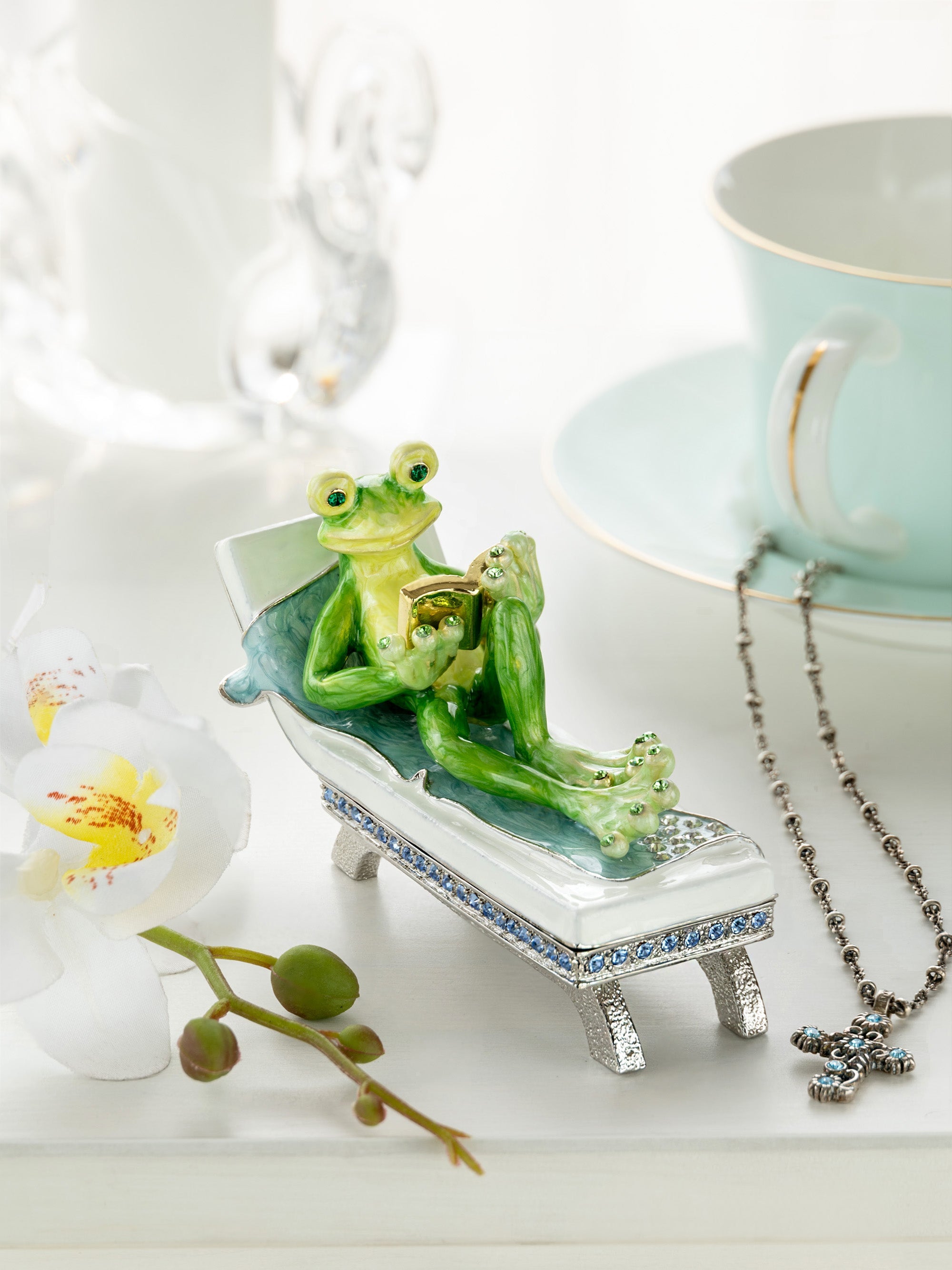 Hand painted green frog reading a book on a sun lounger trinket box with sparkling crystals — view 2