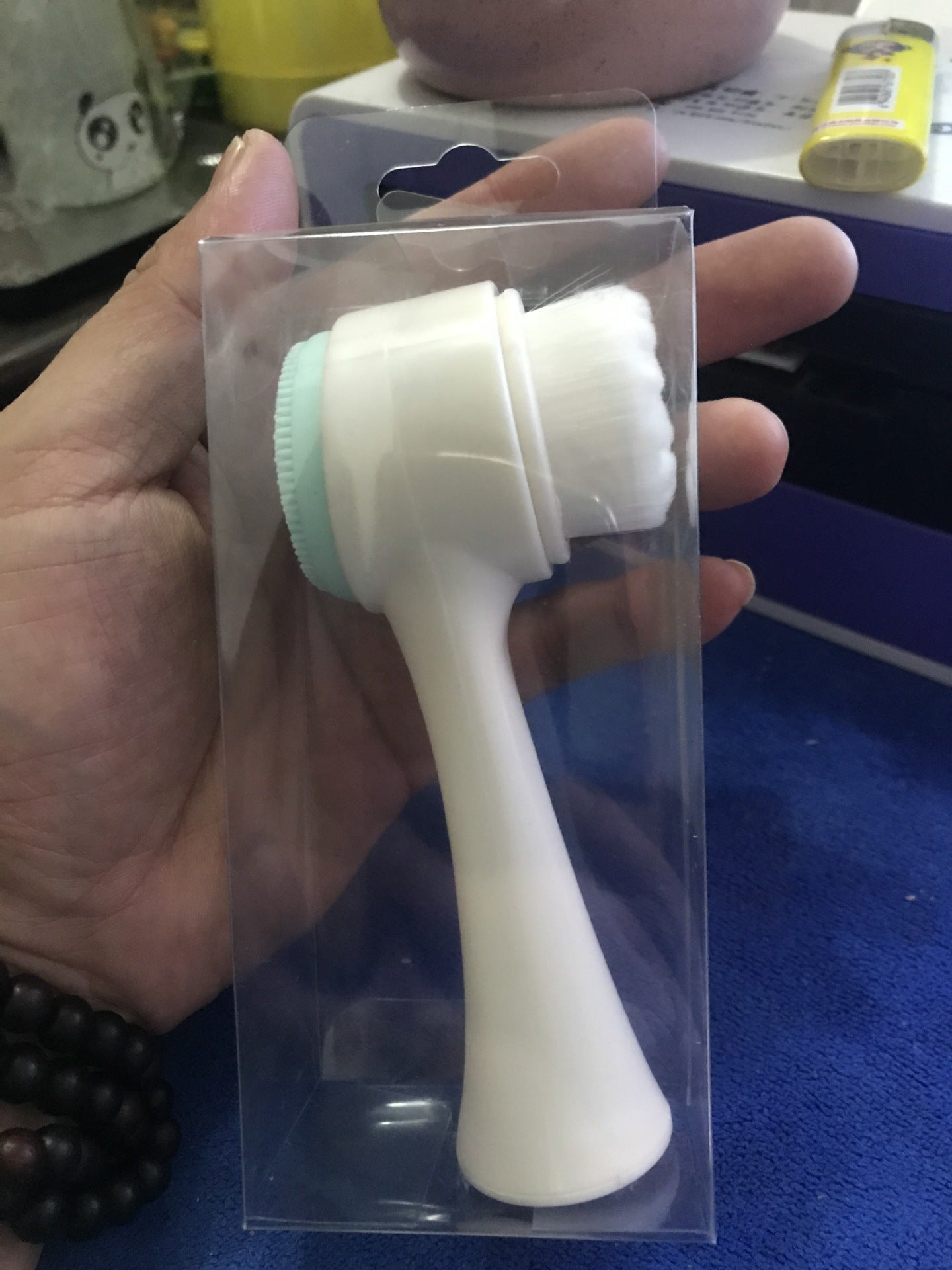 Facial cleansing brush with ultra-soft PBT bristles and ergonomic handle for deep pore skincare routines — view 2