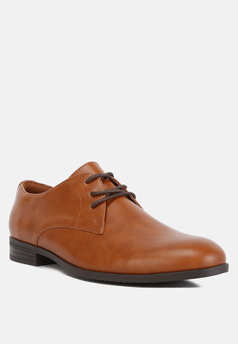 Black minimalist faux leather men's derby shoes with lace-up fastening and low block heel. — view 2
