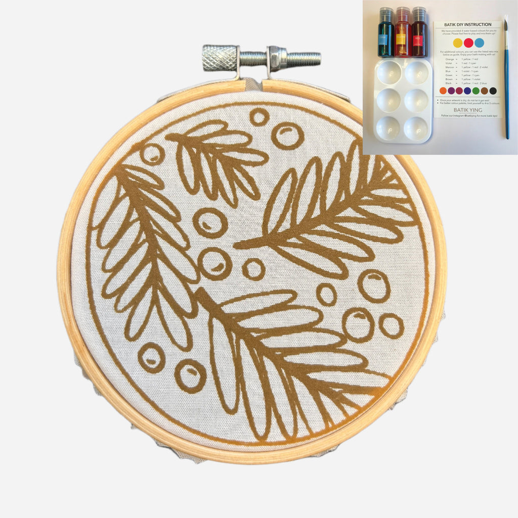 Snow fir mini batik craft kit featuring a painted winter tree in a 10cm wooden ring — view 4