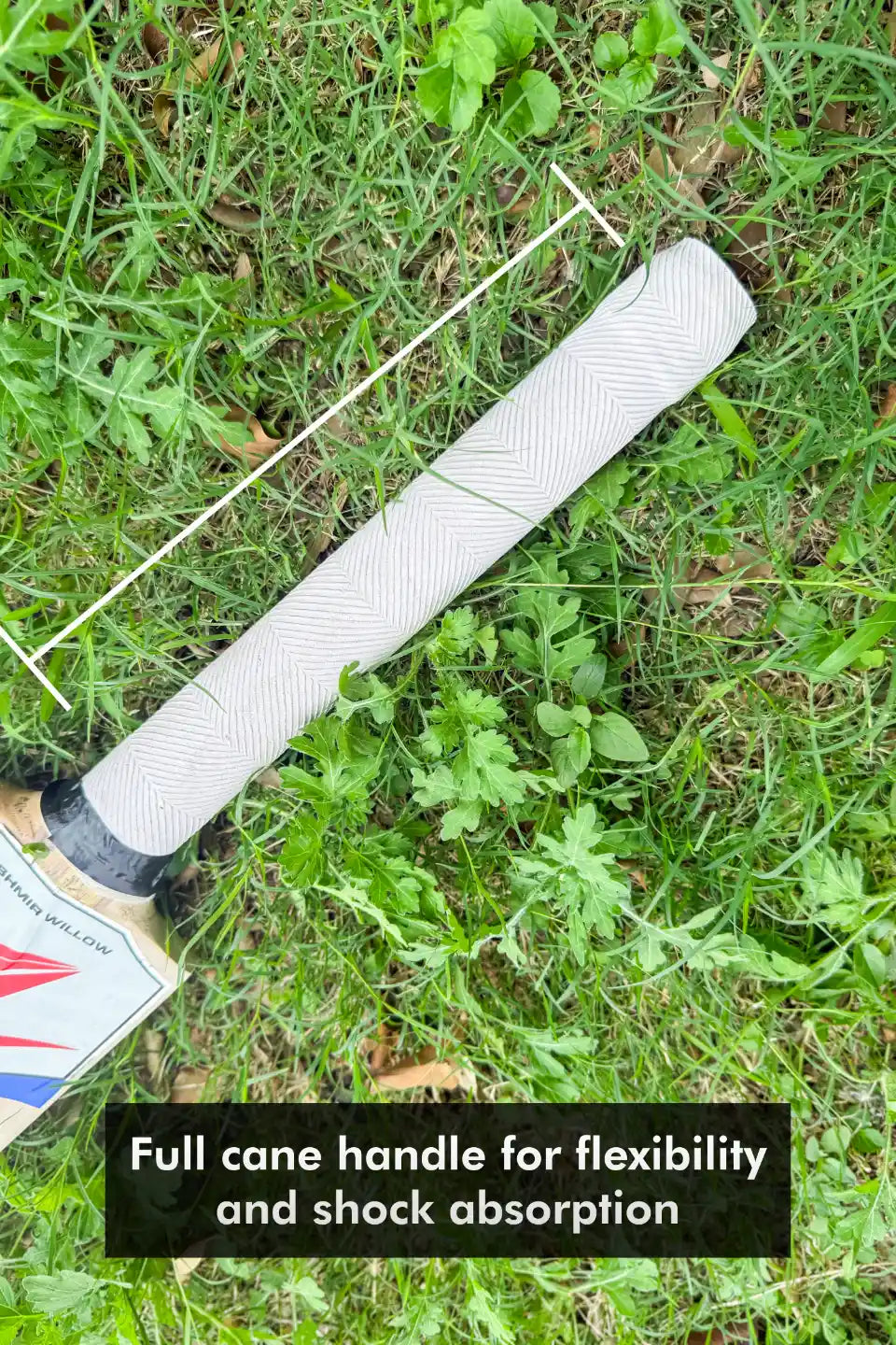 ZAP Invincible Power scoop tennis cricket bat crafted from premium Kashmir willow with chevron grip — view 5
