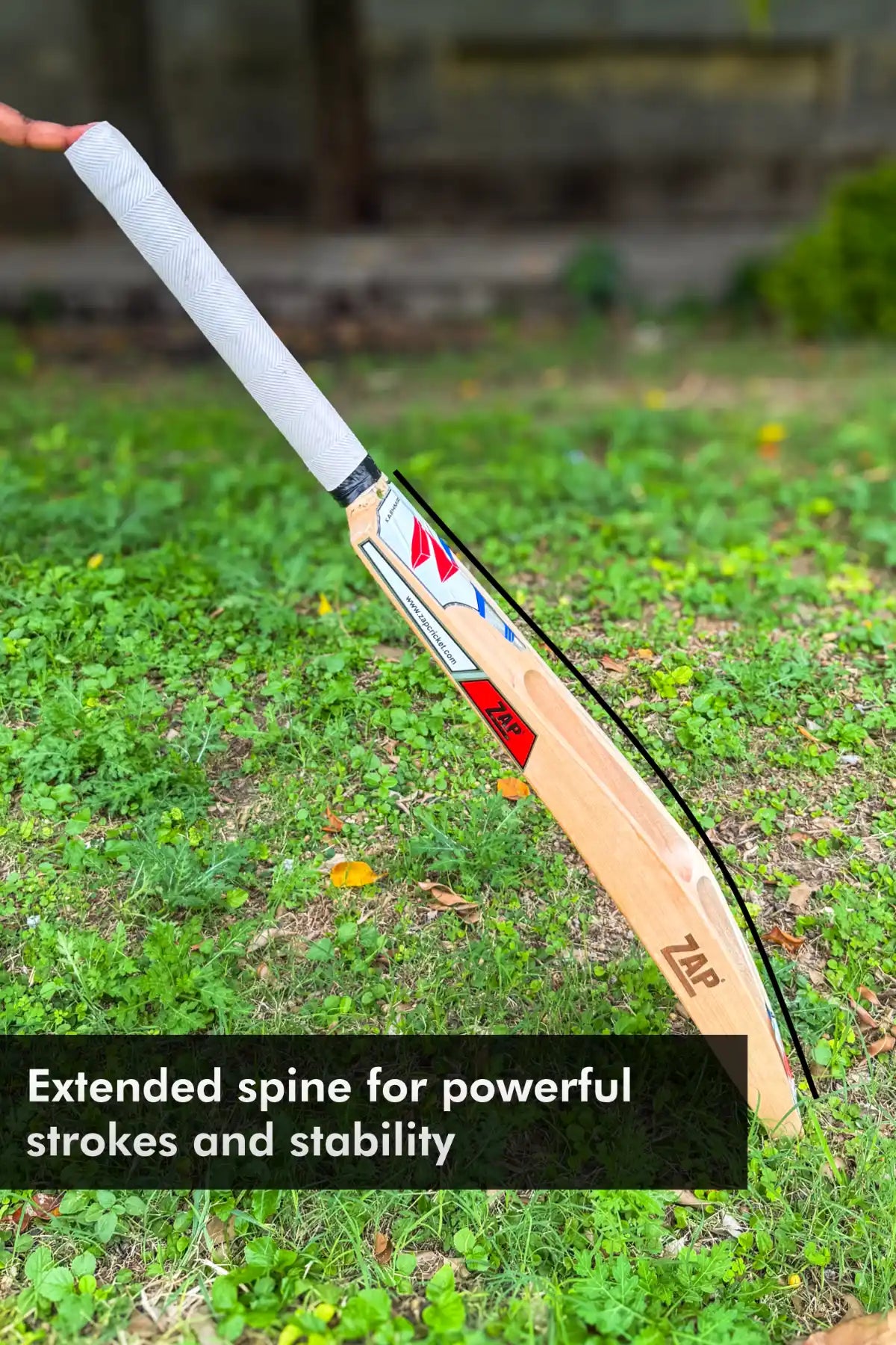 ZAP Invincible Power scoop tennis cricket bat crafted from premium Kashmir willow with chevron grip — view 2