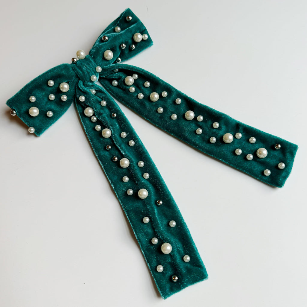 Pearl velvet bow hair clip with an elegant oversized design and secure clasp for styling. — view 4