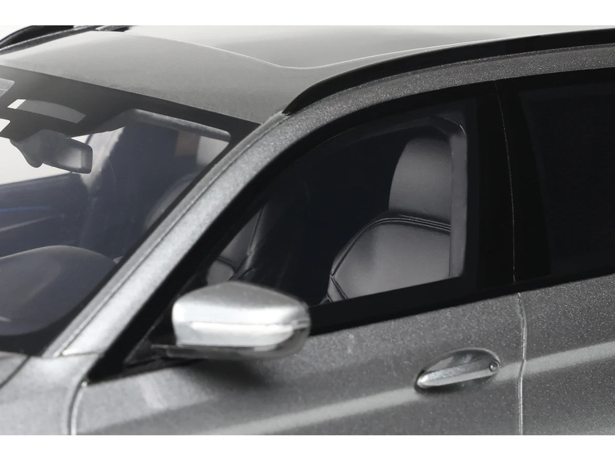 1/18 scale 2023 BMW 530E model car in silver metallic resin with highly detailed exterior — view 4