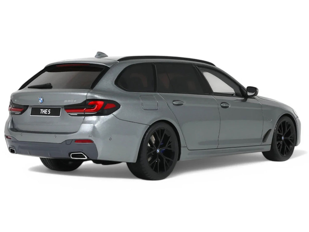 1/18 scale 2023 BMW 530E model car in silver metallic resin with highly detailed exterior — view 2