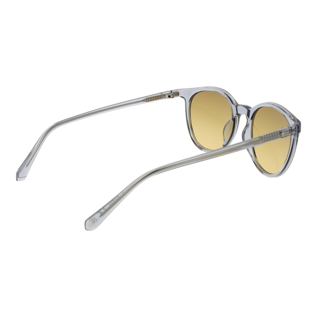 GUESS men's sunglasses in a sleek frame design providing premium UV protection for everyday wear — view 3