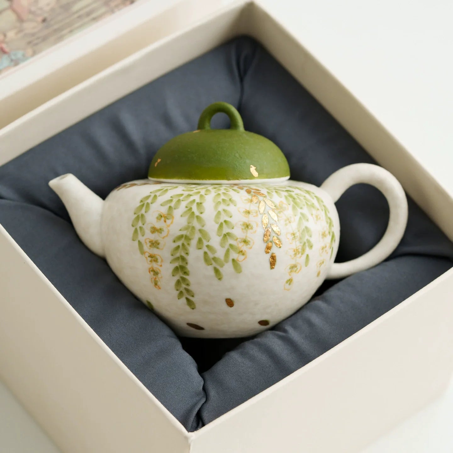 Handmade ceramic green leaf teapot with dome lid and loop handle for traditional tea ceremonies — view 4