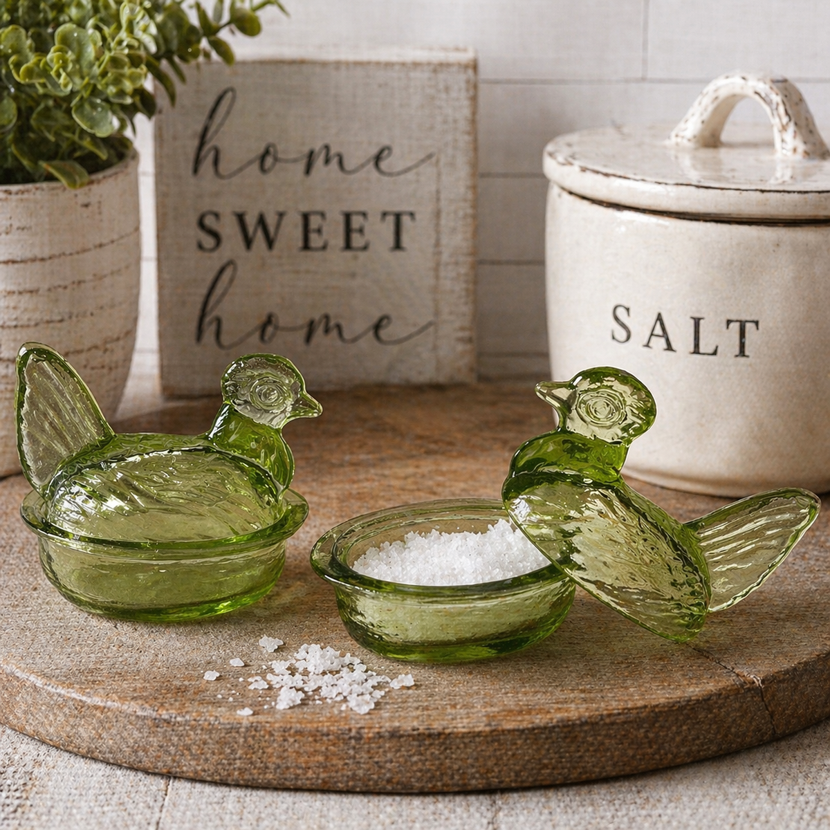Nesting Hen Bowl & Lid - EUCALYPTUS | Hand Blown Glass - Colombia-1