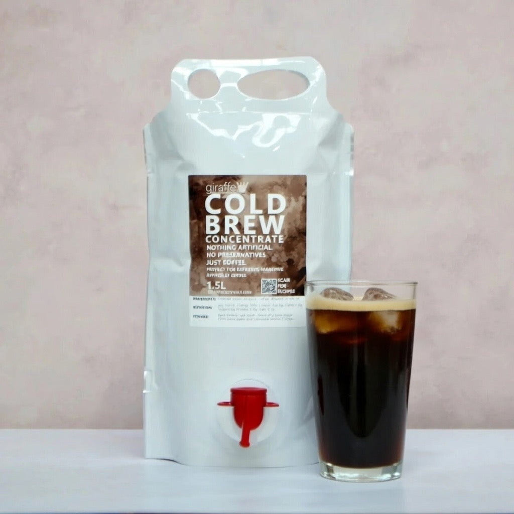 Cold brew coffee concentrate in a 1.5 liter pouch for espresso martinis and iced drinks — view 5