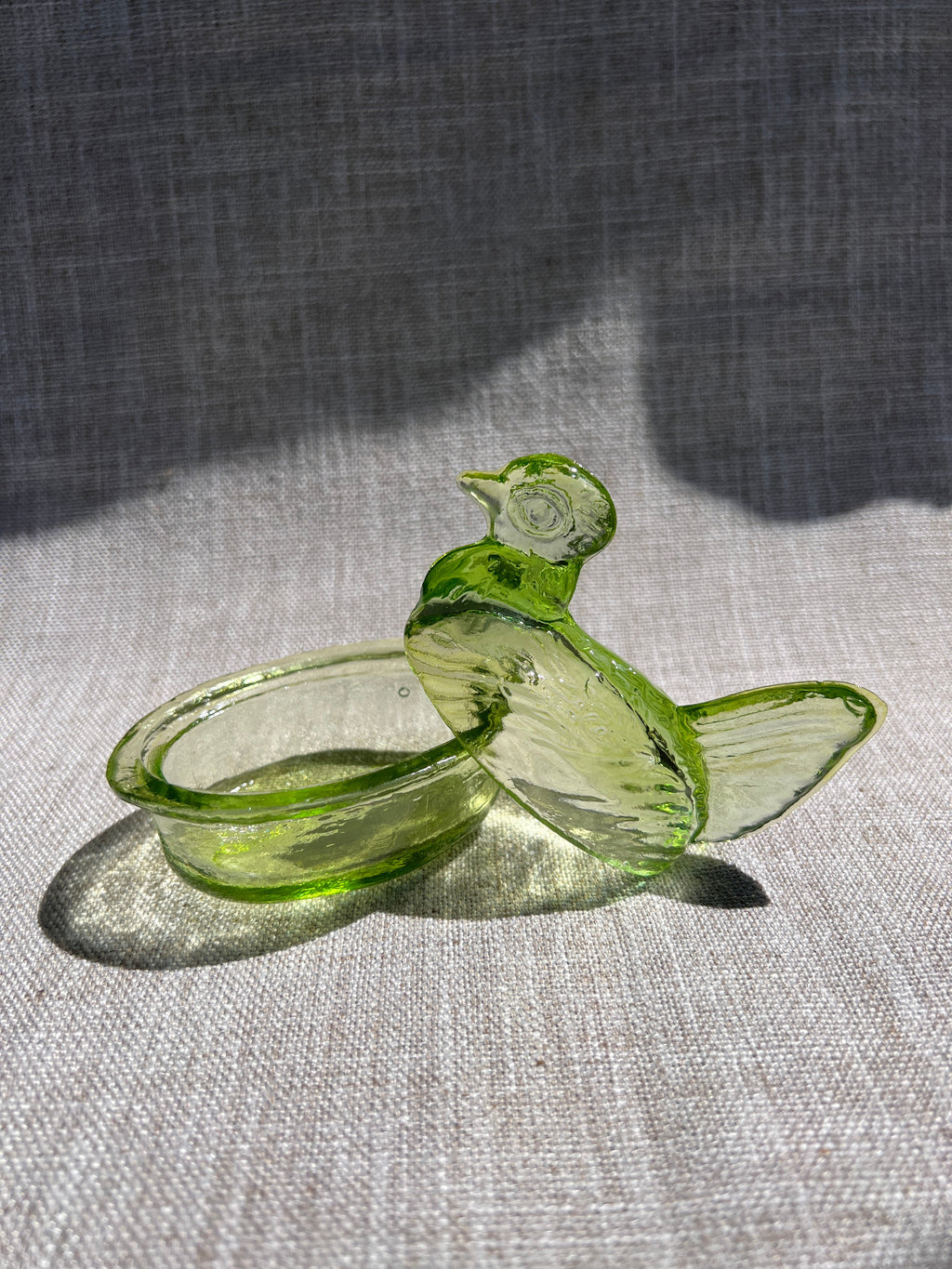 Nesting Hen Bowl & Lid - EUCALYPTUS | Hand Blown Glass - Colombia-4