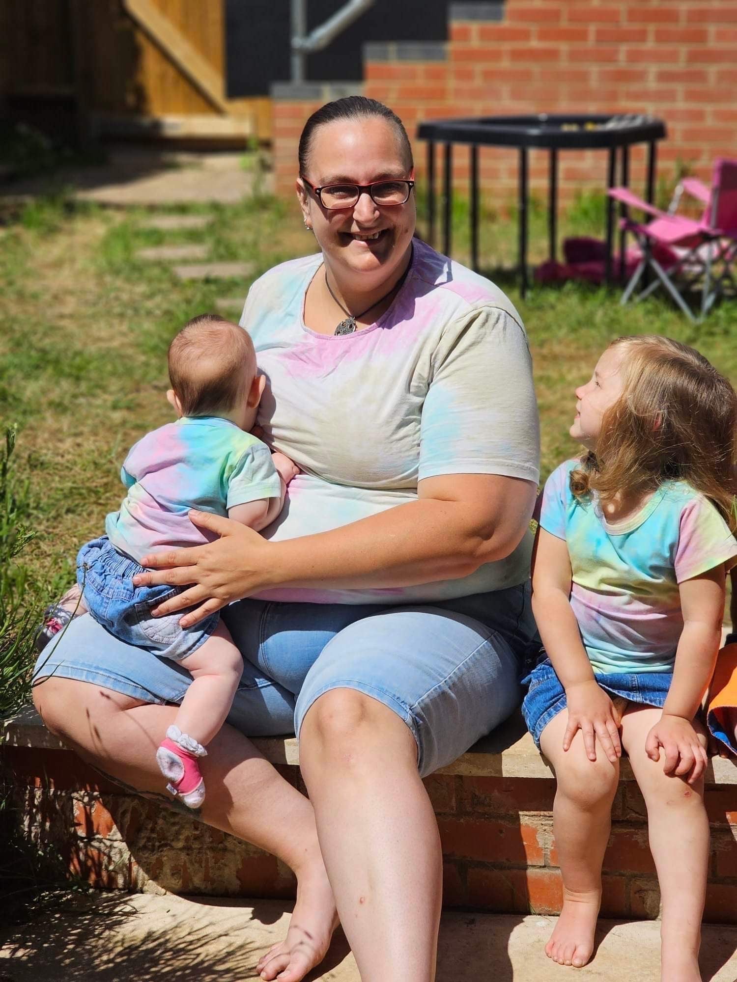 Cotton tie dye breastfeeding top and matching kids shirt set in soft breathable fabric — view 3