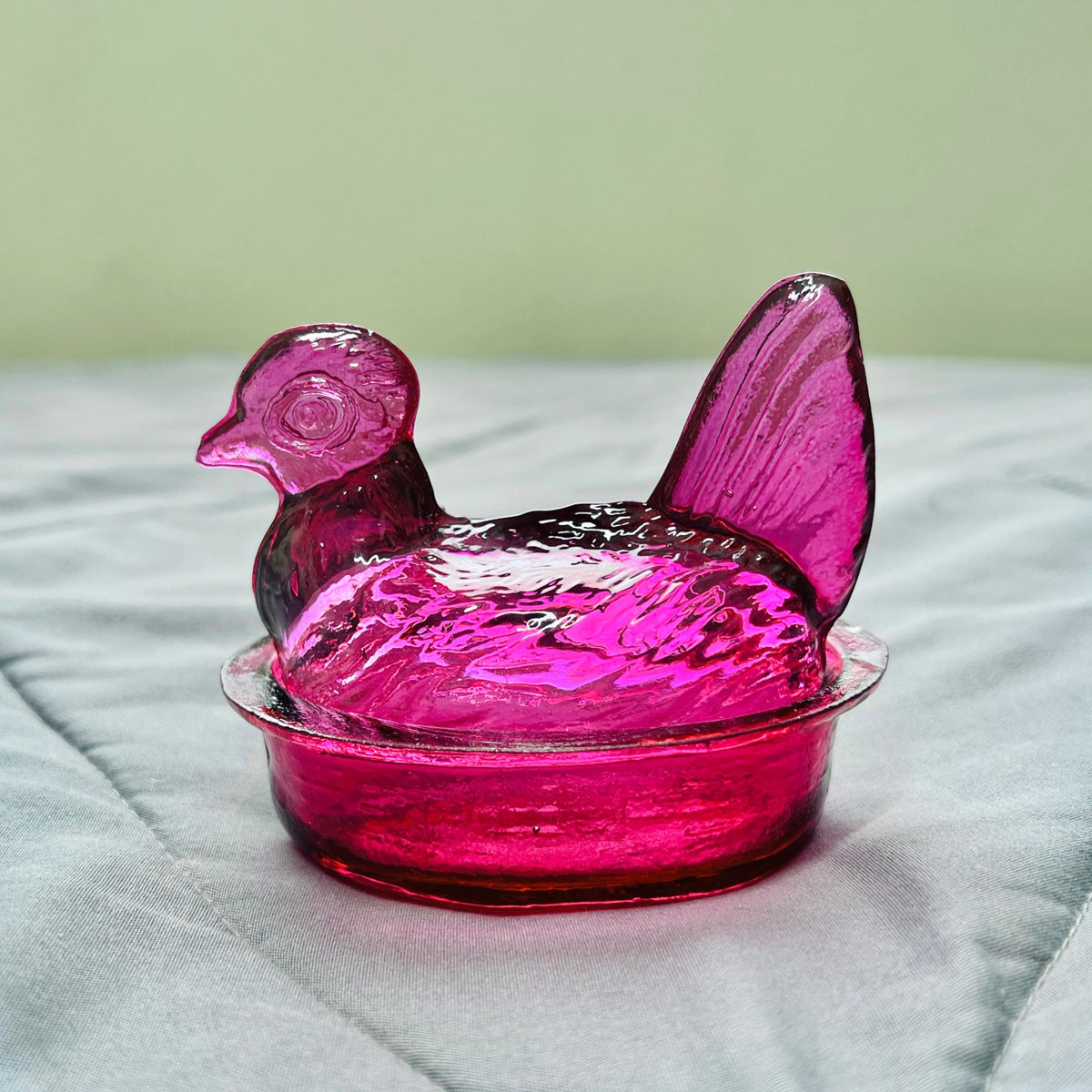 Nesting Hen Bowl & Lid - MAGENTA | Hand Blown Glass - Colombia-4