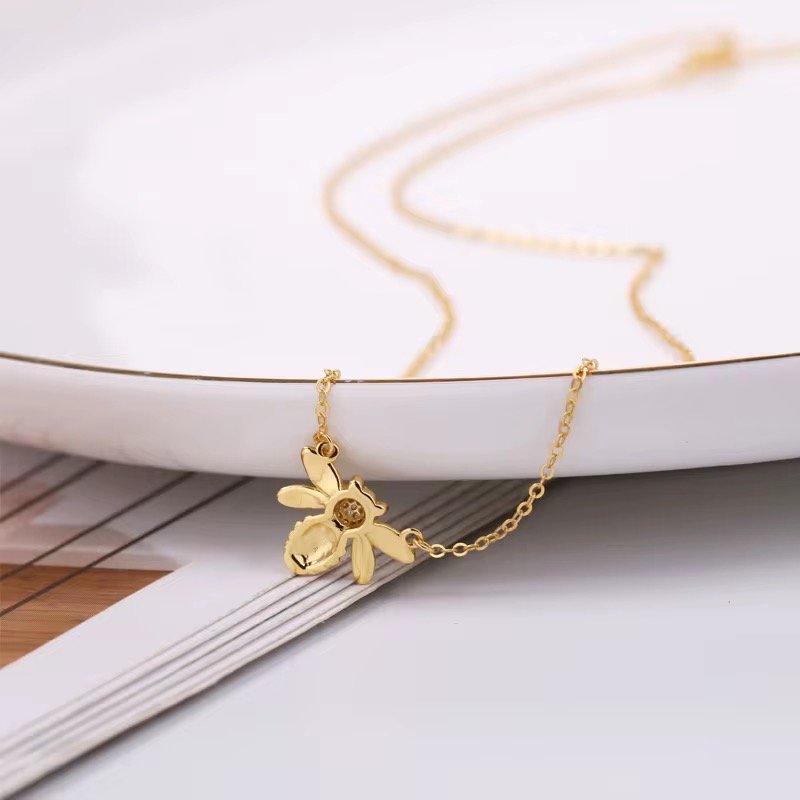 18K Gold Plated 925 Sterling Silver Bee Charm Necklace with Cubic Zirconia-3