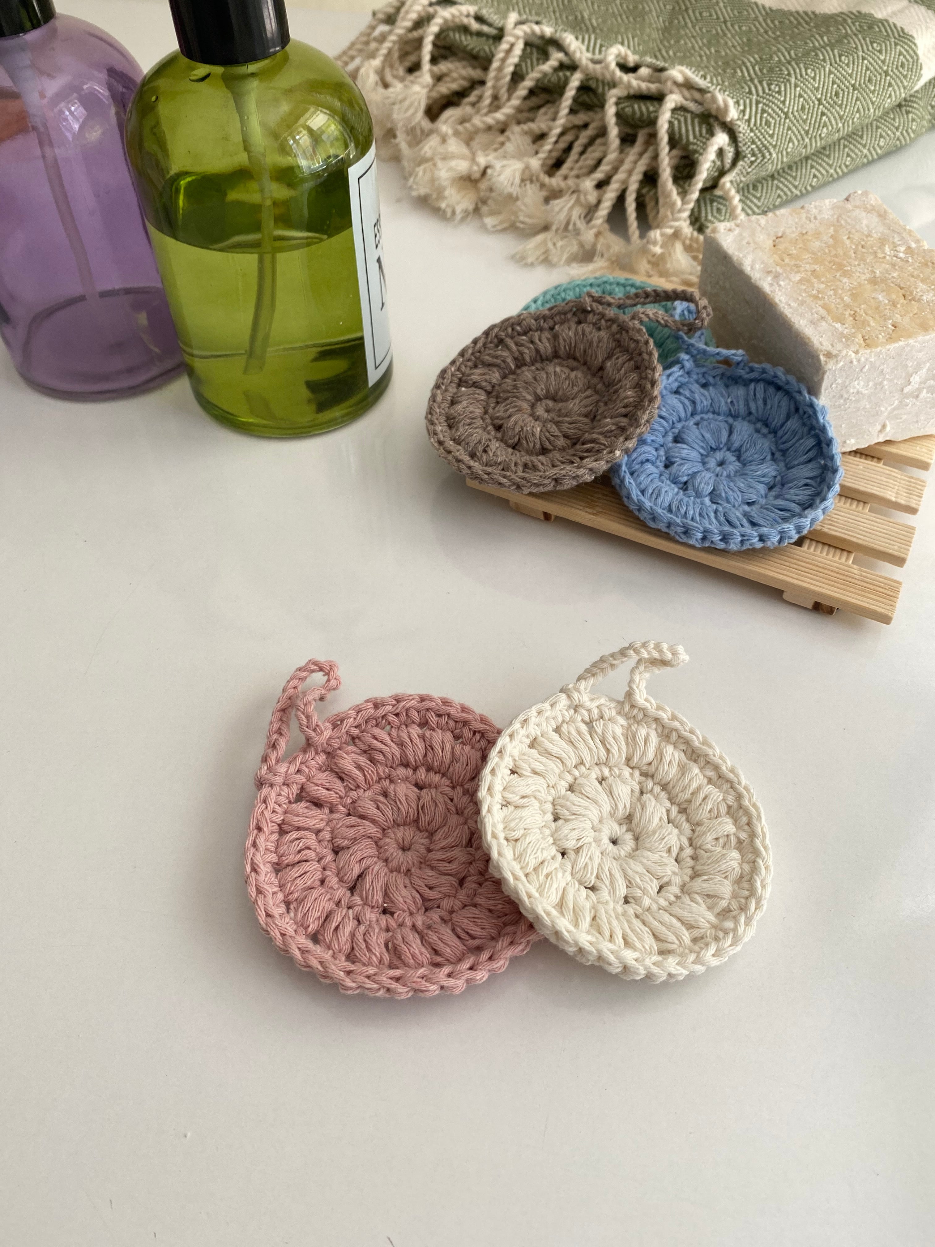 Reusable cotton makeup remover pads for gentle facial cleansing and eco friendly daily skincare routines — view 4
