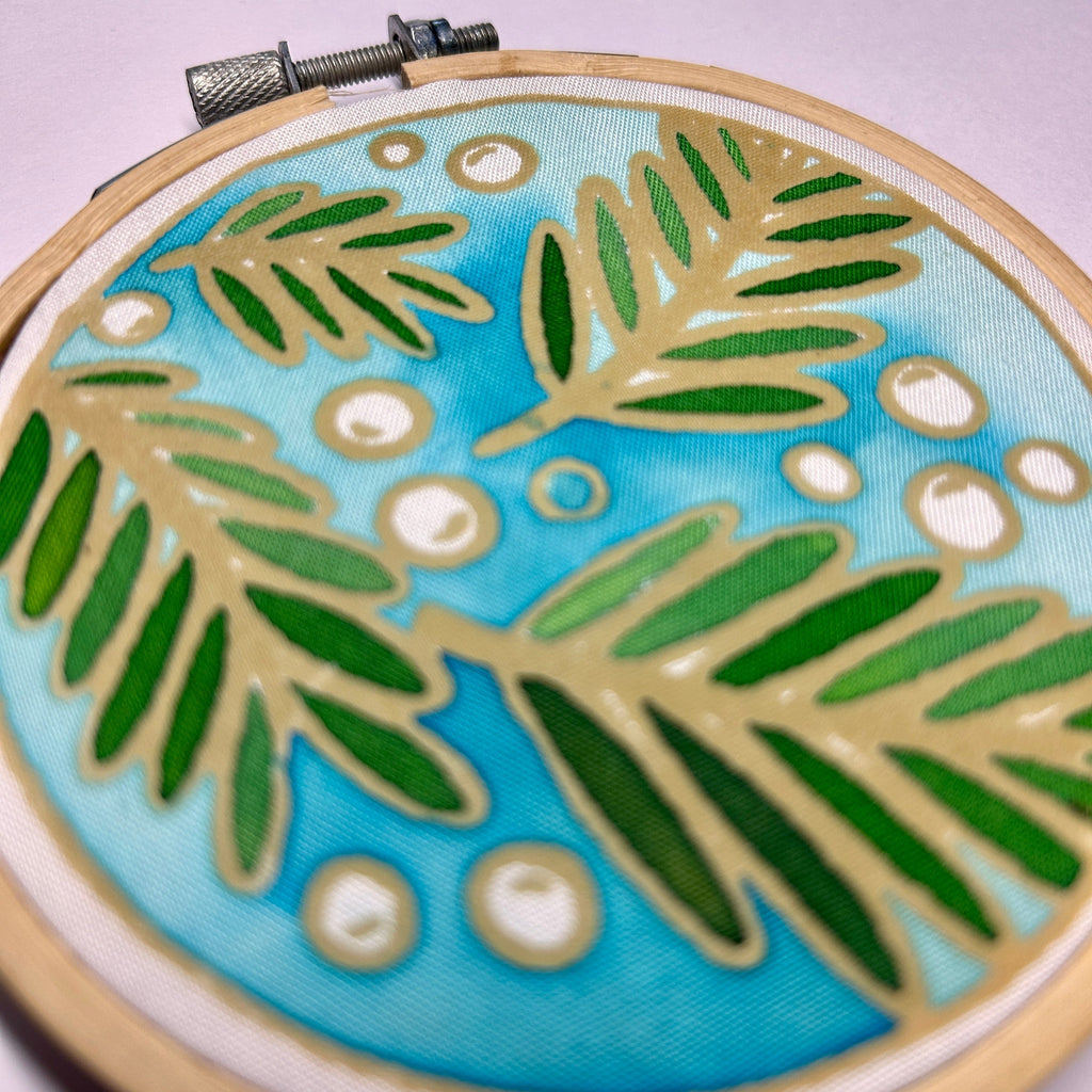 Snow fir mini batik craft kit featuring a painted winter tree in a 10cm wooden ring — view 3