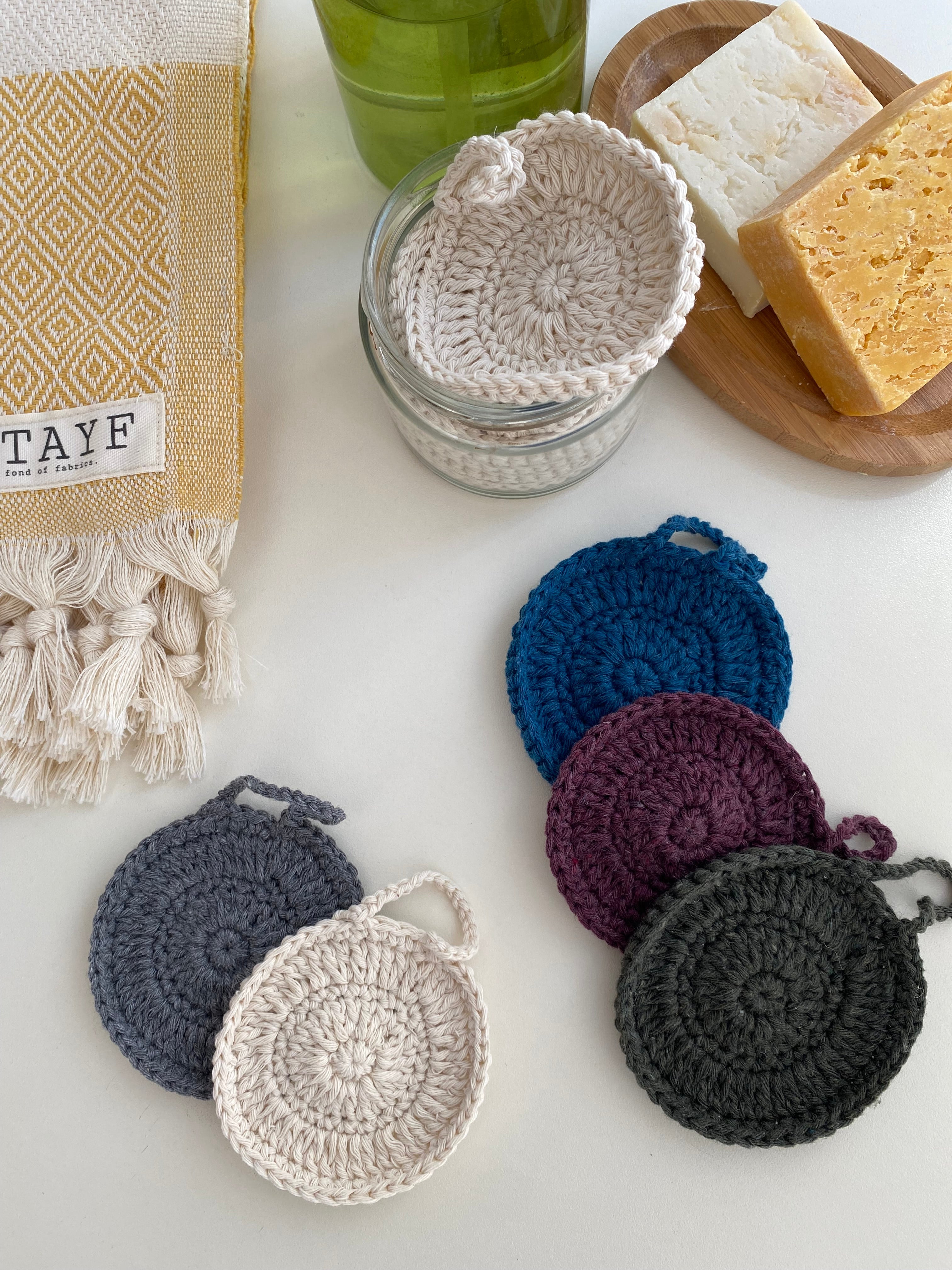Reusable cotton makeup remover pads for gentle facial cleansing and eco friendly daily skincare routines