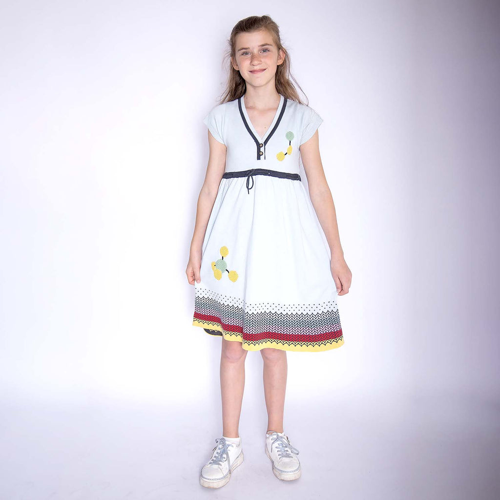 Blue knitted spring dress for girls in organic cotton with natural coconut buttons — view 2