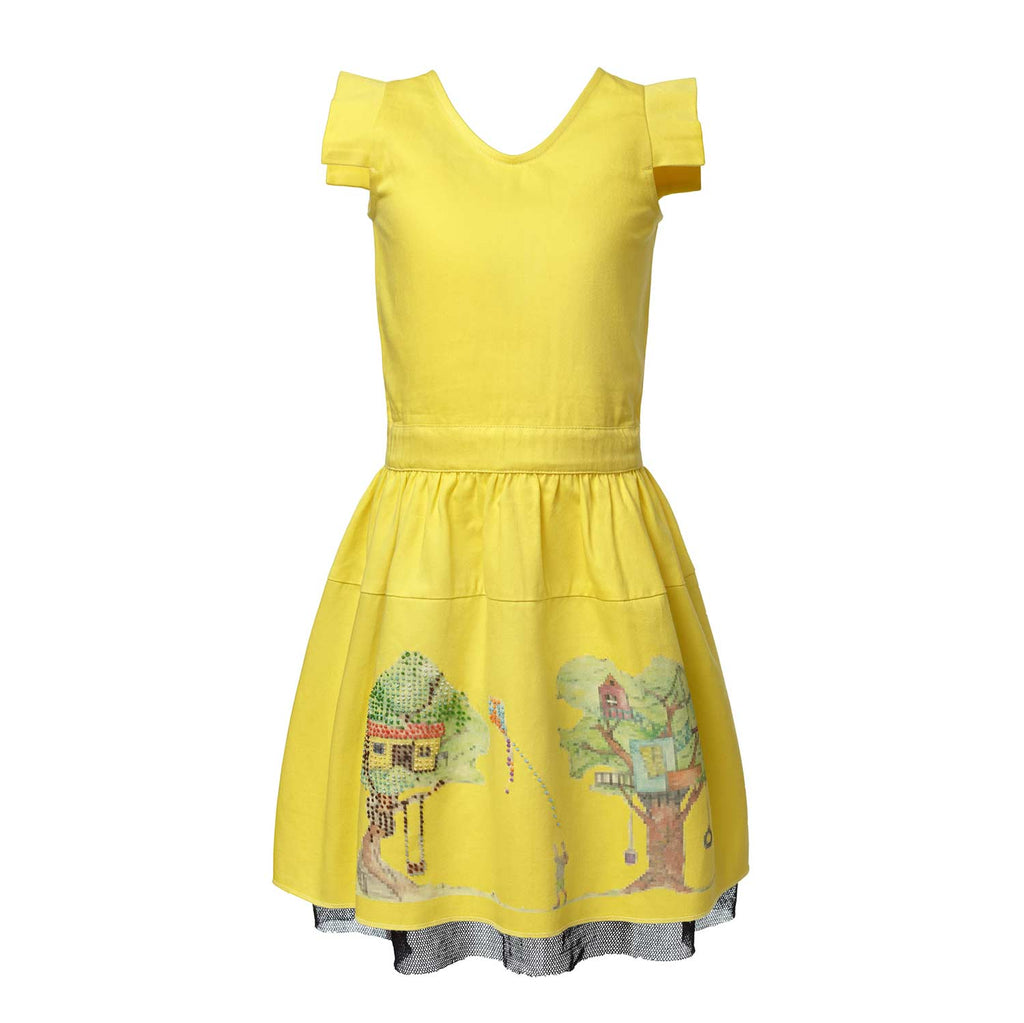Yellow embroidered dress for girls made of organic cotton featuring a handcrafted treehouse print