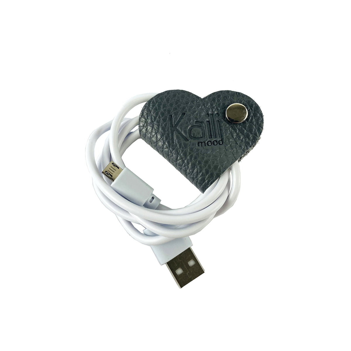 K0039FB | Avvolgicavo Cuore Made in Italy in Vera Pelle pieno fiore, grana dollaro - Colore Grigio - Dimensioni: cm 5 x 8 x 0,5 - Confezione: Gift Box rigido fondo/coperchio-0