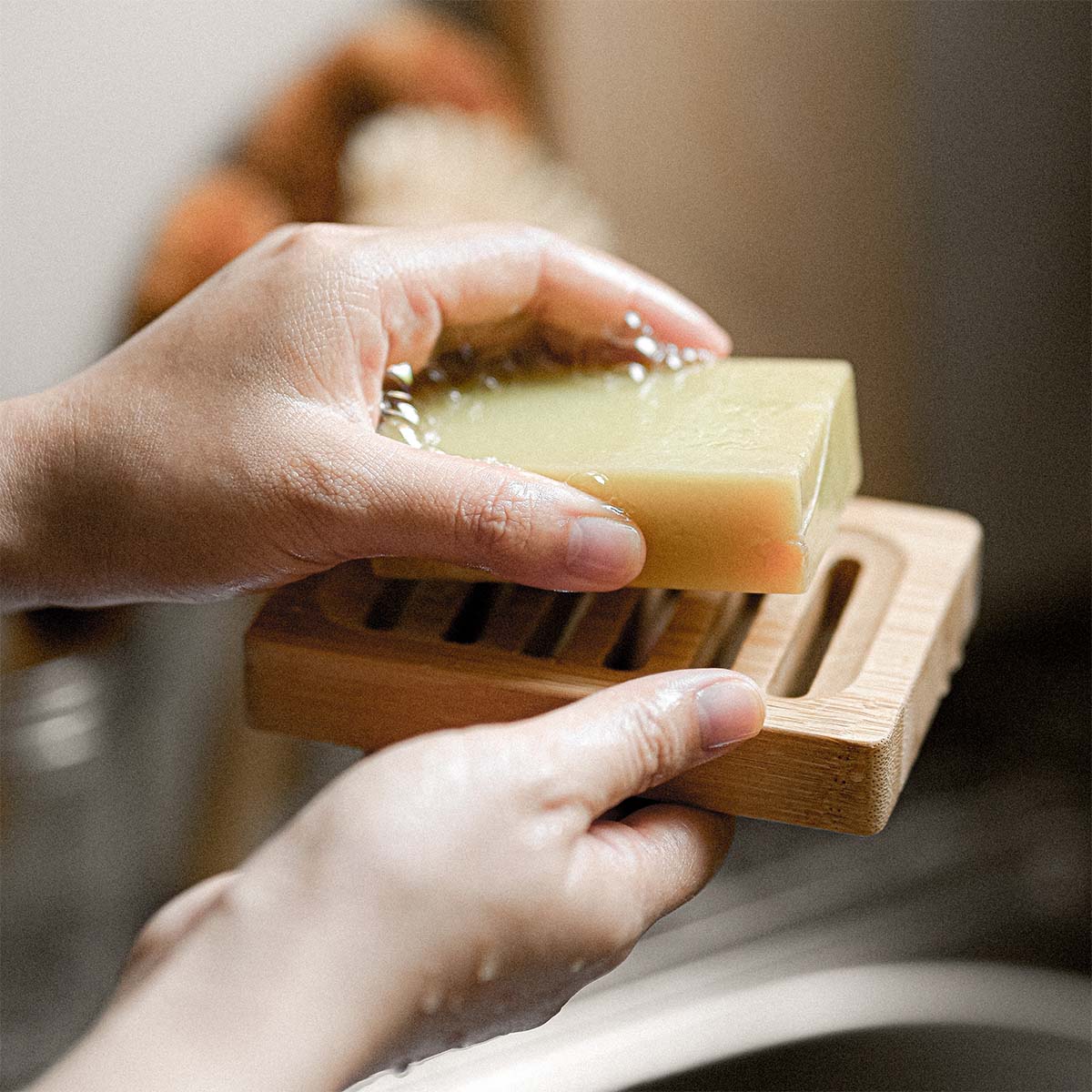 Natural wooden soap dish with horizontal drainage slots and non slip base for bathroom sinks — view 3