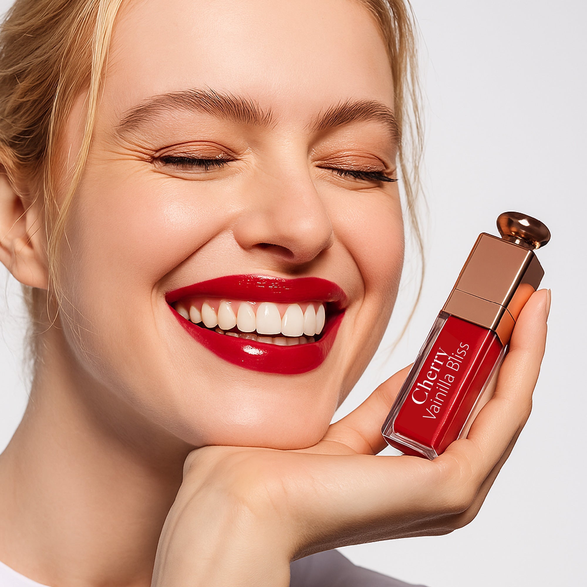 Pursonic nourishing lip oil set of three tinted gloss tubes in elegant presentation packaging — view 4