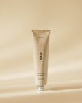 Naturally whitening toothpaste in a fully recyclable aluminum tube with natural mint and lemon flavor.