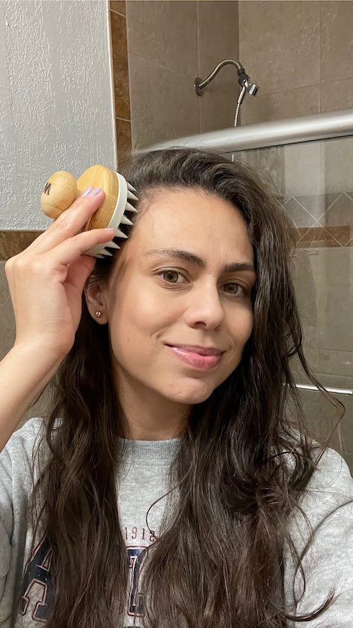 Masami Wabi Sabi scalp scrubber with ergonomic grip and handcrafted detailing for hair washing — view 4
