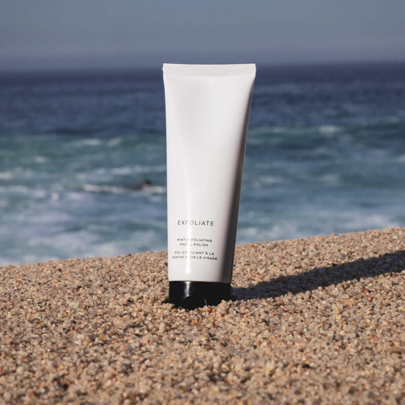 Mint exfoliating facial polish in recyclable bottle with gentle face scrub texture and aloe vera. — view 4