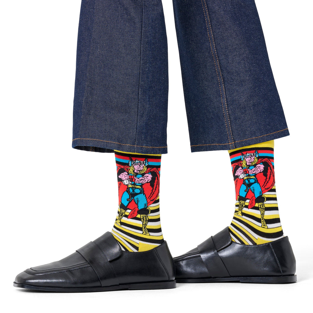 Mens Marvel Thor novelty crew socks in organic cotton featuring a bold superhero graphic design. — view 3