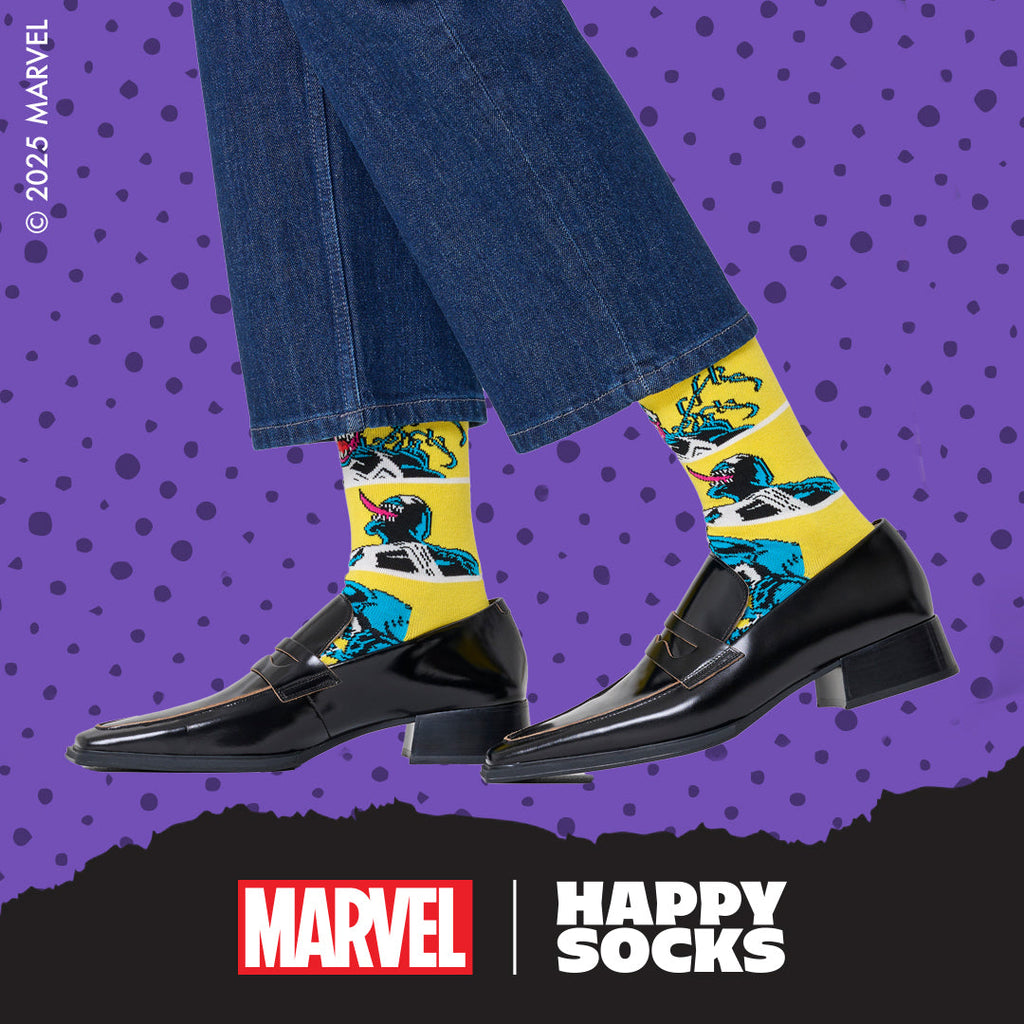 Men's yellow Marvel Symbiote crew socks made from an organic cotton blend. — view 4