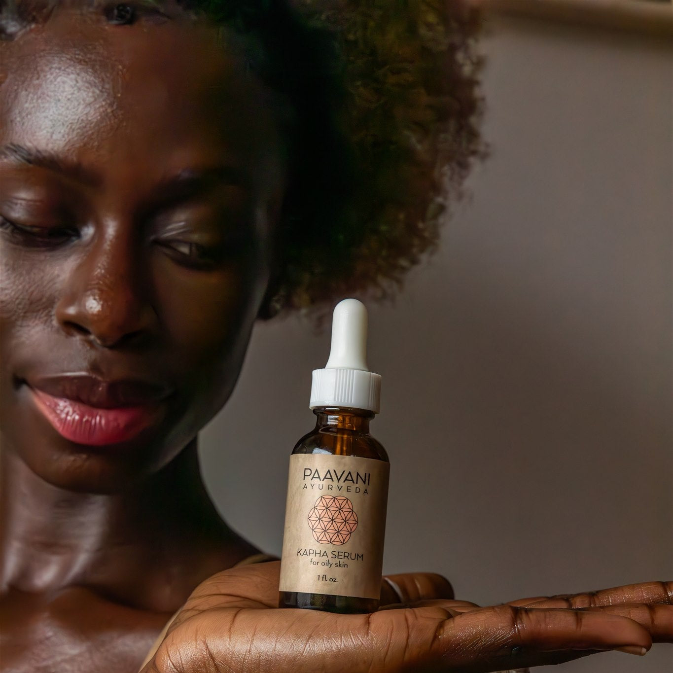 Amber glass bottle of Kapha Ayurvedic face oil serum for oily skin — view 4