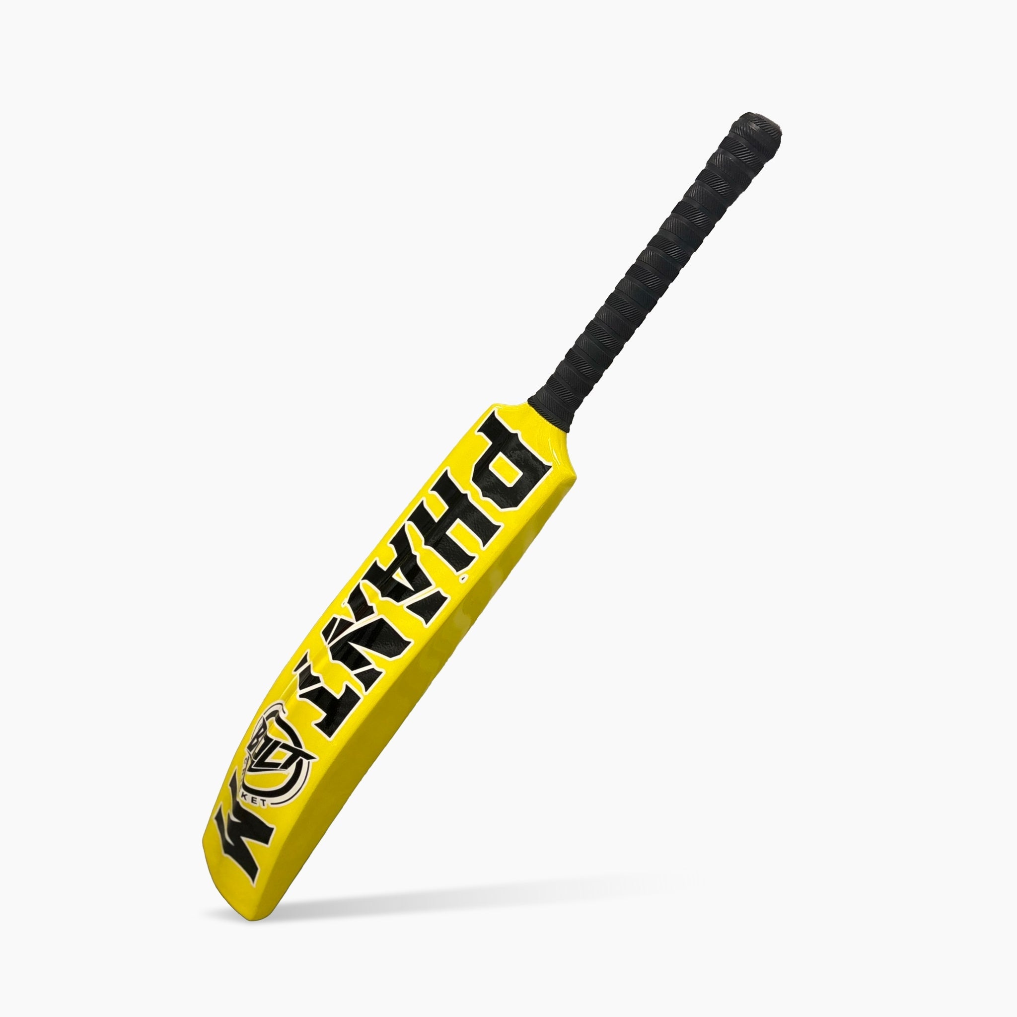Bolt Cricket Phantom composite carbon fiber cricket bat with full blade profile and balanced handle — view 5