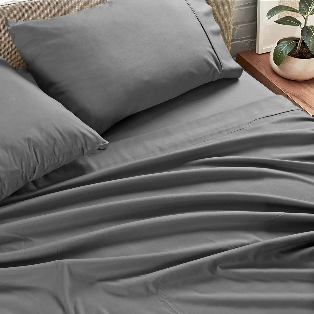 Plain microfiber sheet set in solid colors featuring a flat sheet fitted sheet and pillowcases — view 3