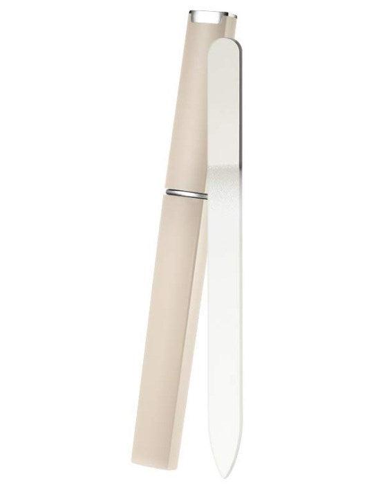 Portable glass fingernail file with protective carrying case for natural nail shaping and smooth manicures — view 3